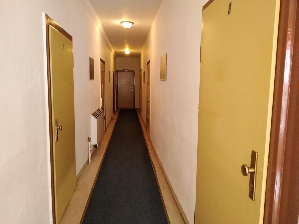 เพนชั่น แอนด์ กาสทชเตทเทอ ซอมเมอร์ฟริเชอ Hotel Ehrenfriedersdorf ภายนอก รูปภาพ